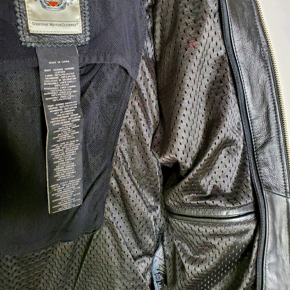 Harley Davidson leather riding jacket w/lining - Picture 9 of 16